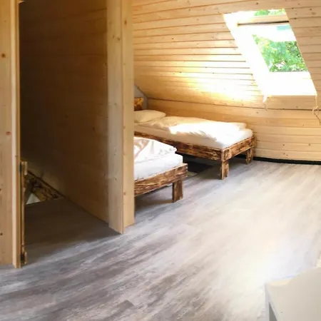 W Karkonoszach Pod Zamkiem Chojnik