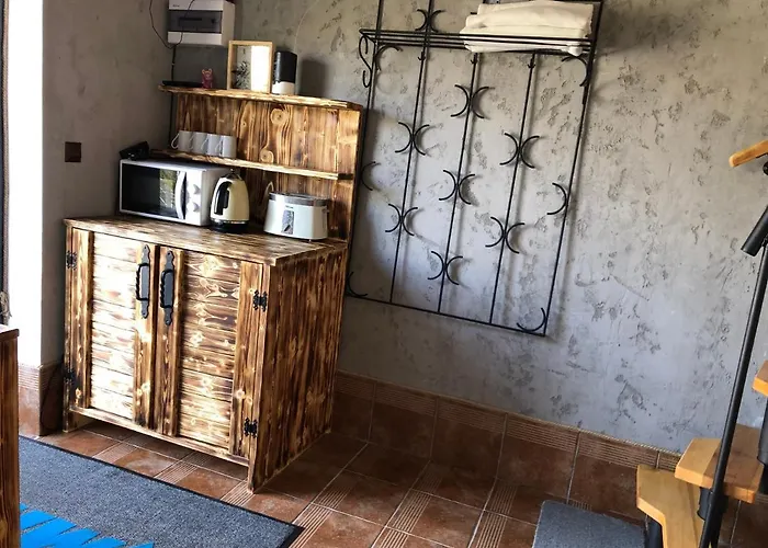 W Karkonoszach Pod Zamkiem Chojnik * Jelenia Góra